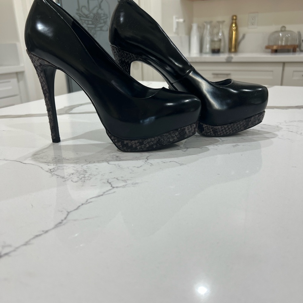 Simply Vera Vera Wang Glossy Black Platform Heels